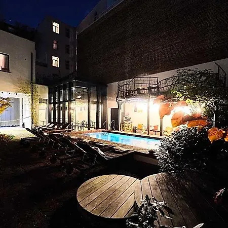Hotel Latroupe Jardin Secret Brussels