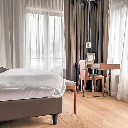 Hotel Agenda
