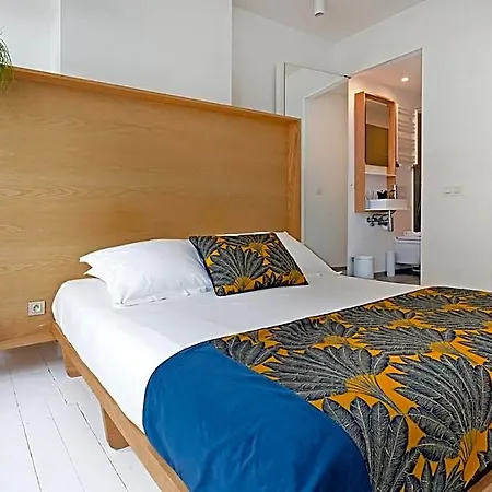 Happy Boutique - Grand Place Hotel 3*