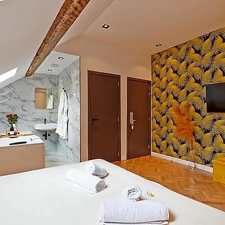 Hotel Les Ecrins Hotel