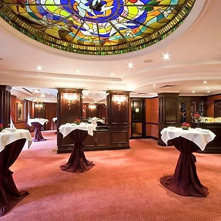 Warwick Grand-place Hotel