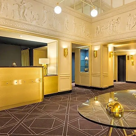Barsey By Warwick Hotel 4*