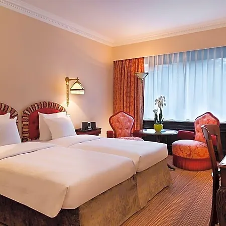 Barsey By Warwick Hotel 4*