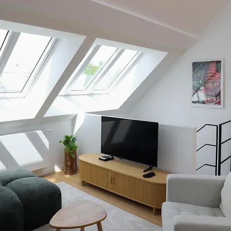 Duplex Design & Elegant Au Coeur De