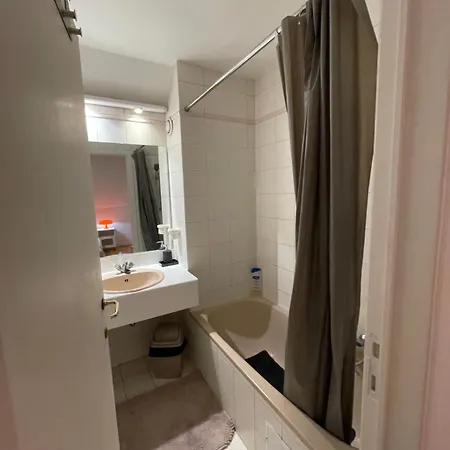 En-suite In A Beautiful Big House Guest house *