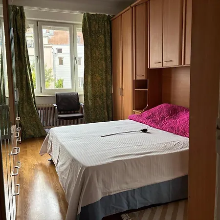 Spacieuse 1 Lit Double Avenue De Tervueren Homestay Brussels