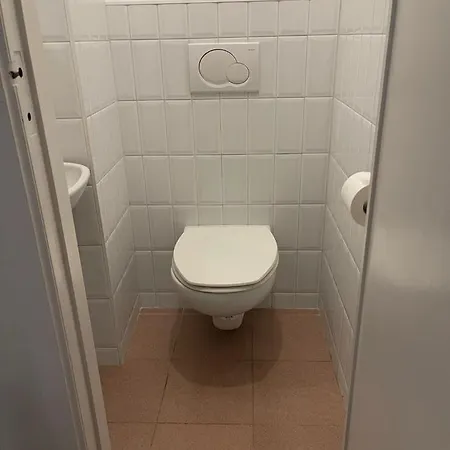 Spacieuse 1 Lit Double Avenue De Tervueren Homestay *