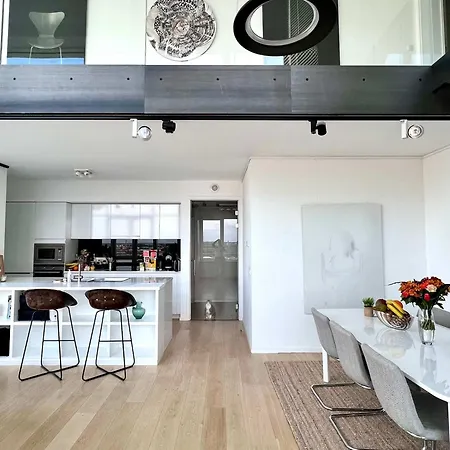 Penthouse Skyline 220 M2 Of Refined Elegance 4* Brussels