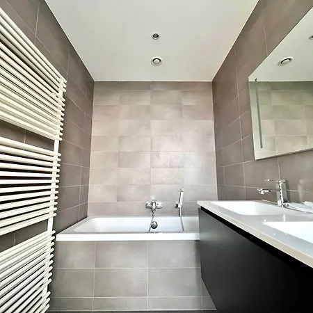 Penthouse Skyline 220 M2 Of Refined Elegance Bed & Breakfast Brussels