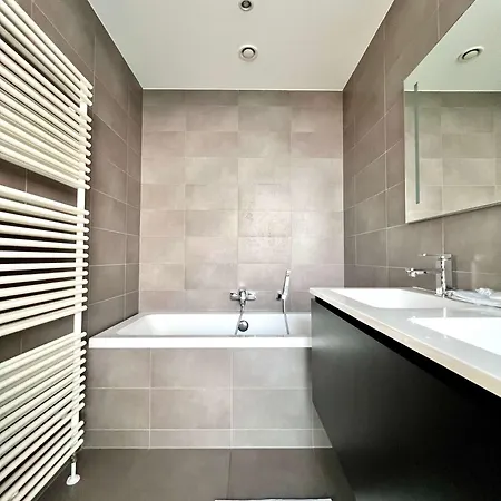 Penthouse Skyline 220 M2 Of Refined Elegance Brussels