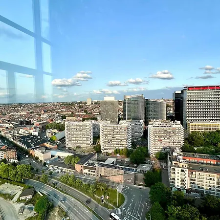 Penthouse Skyline 220 M2 Of Refined Elegance