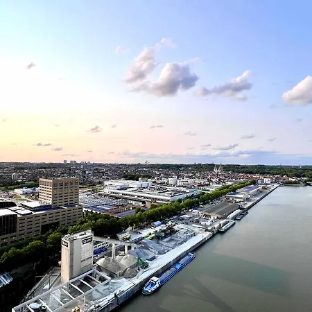 Penthouse Skyline 220 M2 Of Refined Elegance Brussels