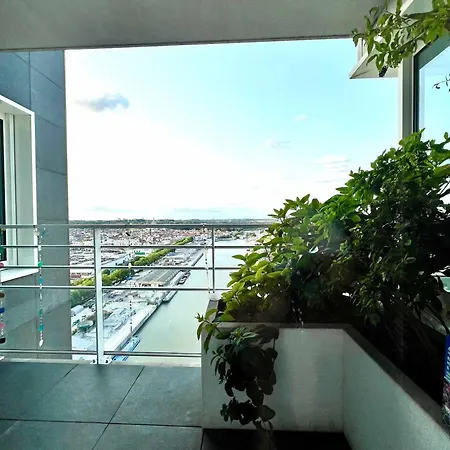 Penthouse Skyline 220 M2 Of Refined Elegance Bed & Breakfast 4*