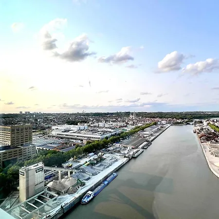 Skyline Luxury Penthouse In 220 M2 Of Elegance Brussels