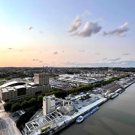 Skyline Luxury Penthouse In 220 M2 Of Elegance Brussels