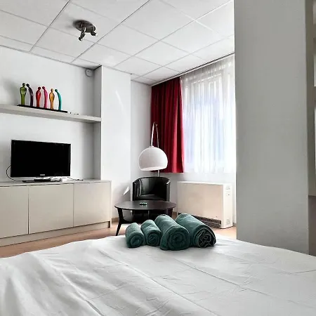 - 2 Min From Grand Place - Stunning *