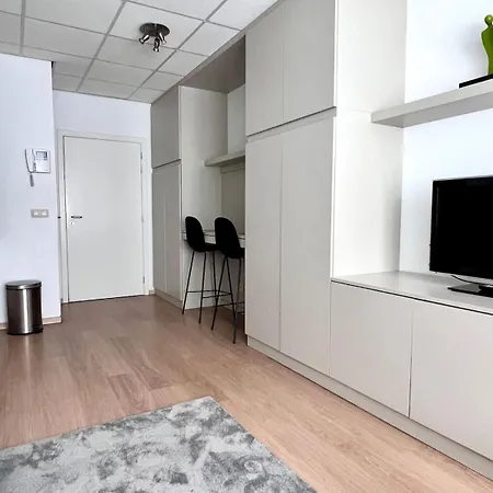 - 2 Min From Grand Place - Stunning