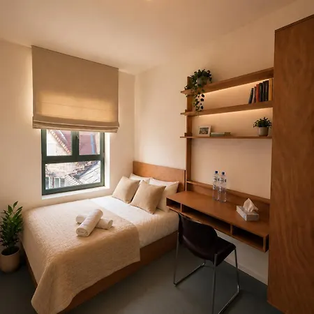Maison Apartment