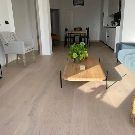 Reyers - 2 Ou 3 Apartment *
