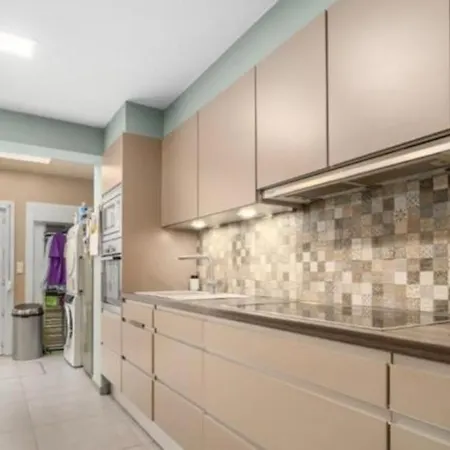 Grand Square W Apartment *