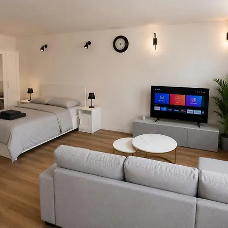 Premium In Apartment *