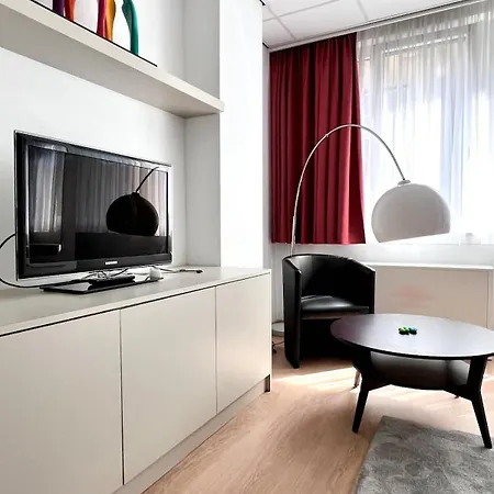 - 2 Min From Grand Place - Stunning Brussels