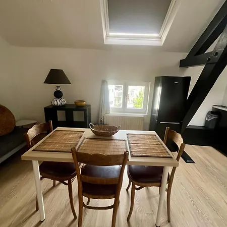 Apartment Light And Bright