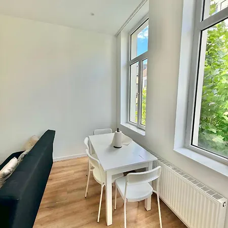 Un Tres Bel Au Centre-ville De Apartment *