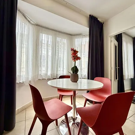 & Elegant Close To The European Parliament * Brussels