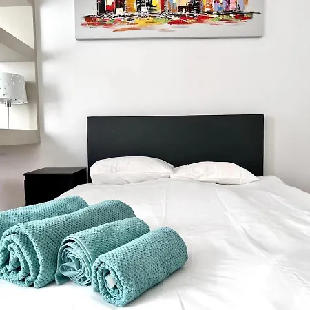 - 2 Min From Grand Place - Stunning