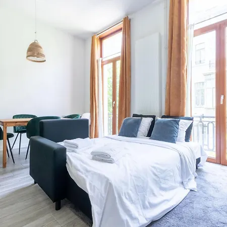 Apartment Eu - Parking, Quiet, Bright *