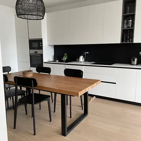 Reyers - 2 Ou 3 Apartment *