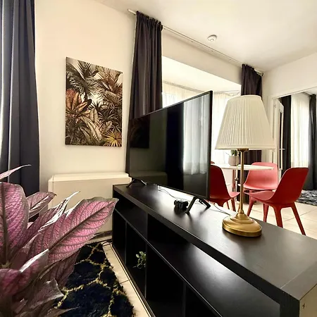 Apartment & Elegant Close To The European Parliament *
