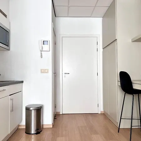 - 2 Min From Grand Place - Stunning Apartment
