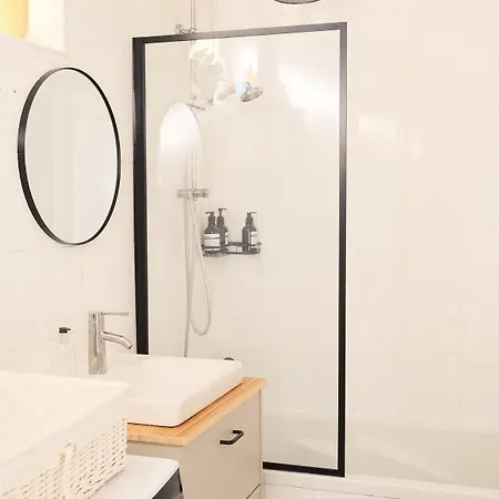 Bright & Modern 2 Bedroom In Ixelles Brussels
