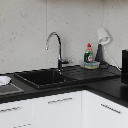Elegant Renovated Studio, Center Apartment Brussels