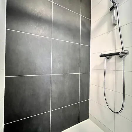 - 2 Min From Grand Place - Stunning Apartment