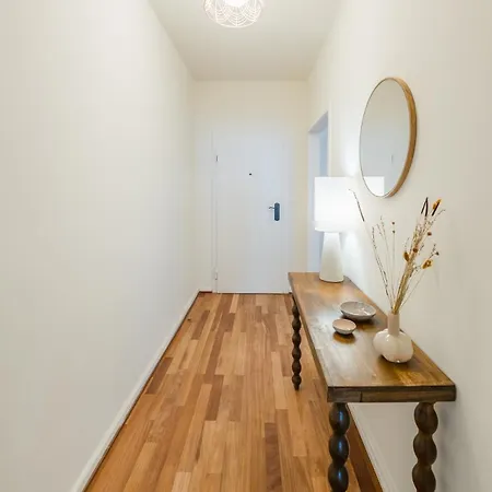 Your Wellness Sanctuary - Private Sauna And Gym Apartment *