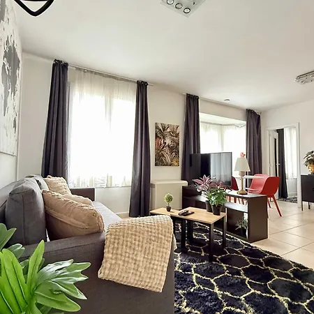 & Elegant Close To The European Parliament Brussels
