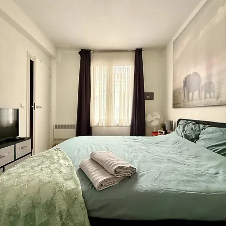 & Elegant Close To The European Parliament * Brussels
