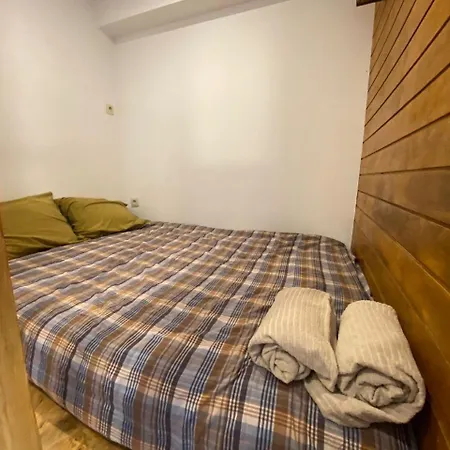 Stylish & Modern In Centre Apartment *