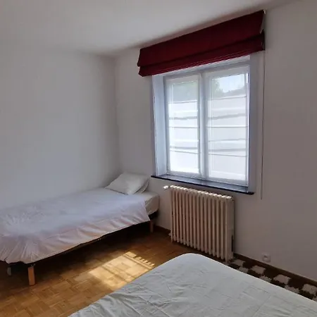 Les Peupliers Homestay *