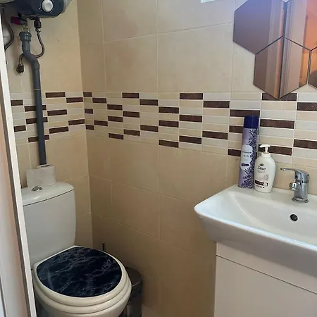 Apartment For 2 Near Expo, Center