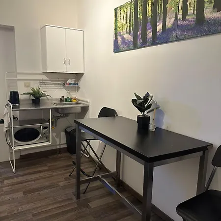 For 2 Near Expo, Center * Brussels
