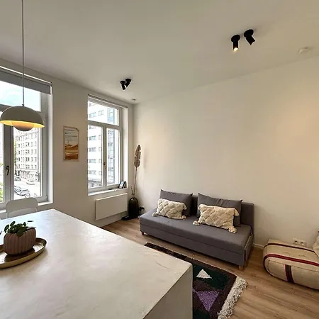Stylish In Chatelain - Parking & Comfort Brussels