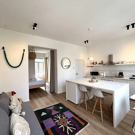 Apartment Stylish In Chatelain - Parking & Comfort