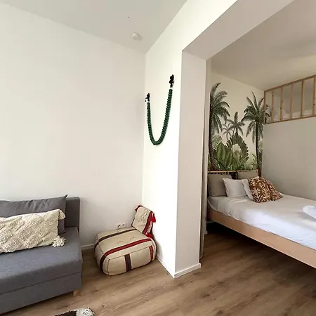 Apartment Stylish In Chatelain - Parking & Comfort