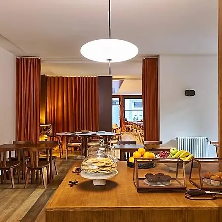 Hotel Latroupe Jardin Secret