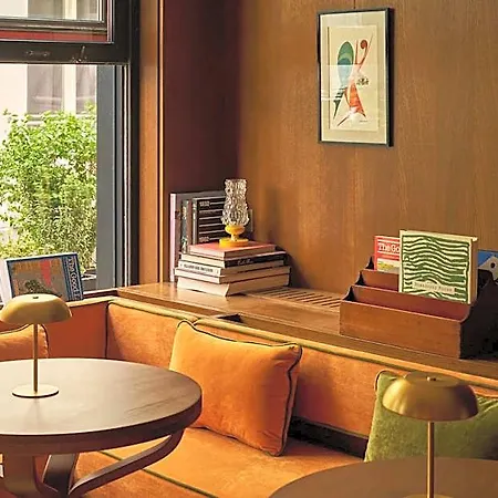 Hotel Latroupe Jardin Secret Brussels