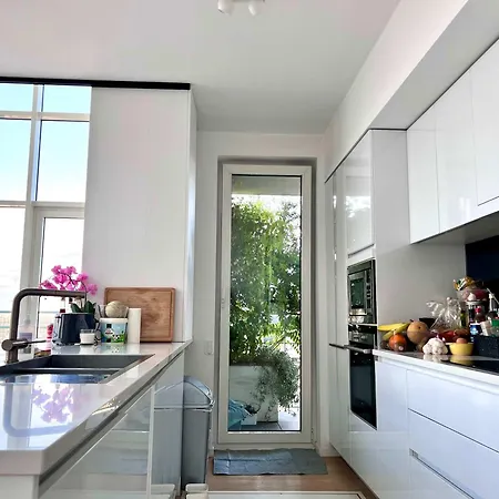 Skyline Luxury Penthouse In 220 M2 Of Elegance Bed & Breakfast 4*
